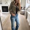 Women's Military Safari Cropped Jackets Button Down Lightweight Oversized Utility Anorak Coat with Pockets